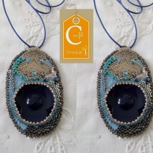 Pendentif noir et bleu (vendu)