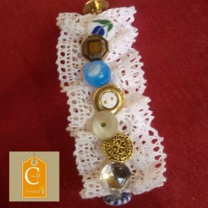 Manchette dentelle blanche boutons bleus, blancs