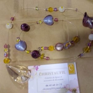 Suspension GM perles mauves, blanches