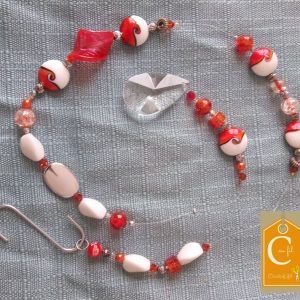 Suspension GM perles rouges et blanches