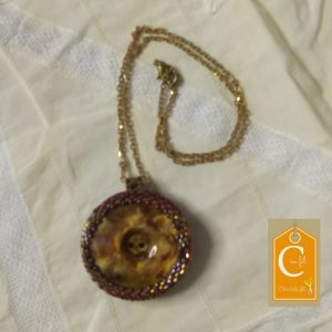 Pendentif bouton irisé brun (vendu)