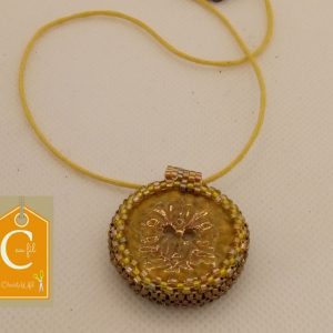 Pendentif bouton céramique jaune 2 trous (vendu)