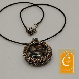 Pendentif bouton aspect éclats de pierre (vendu)