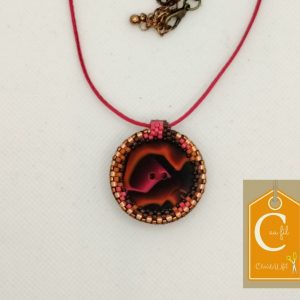 Pendentif bouton orangé rose et marron