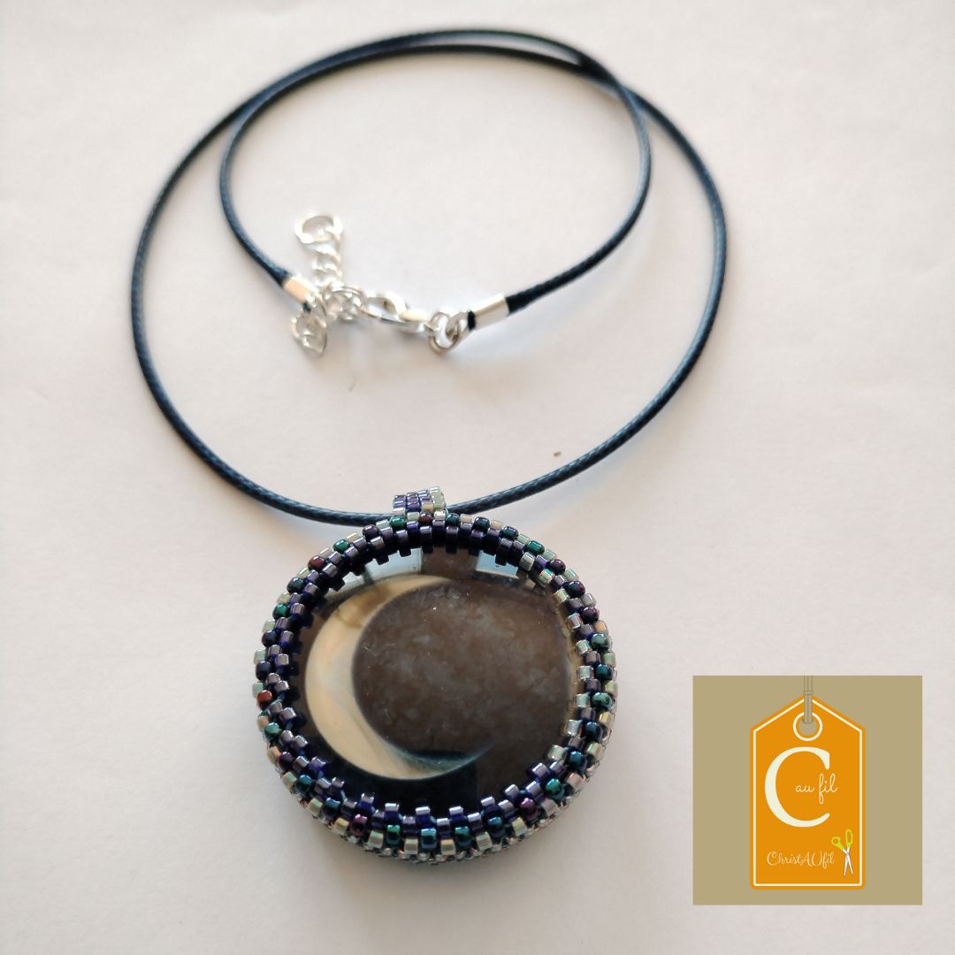 Pendentif bouton bleu nuit avec lune (vendu)