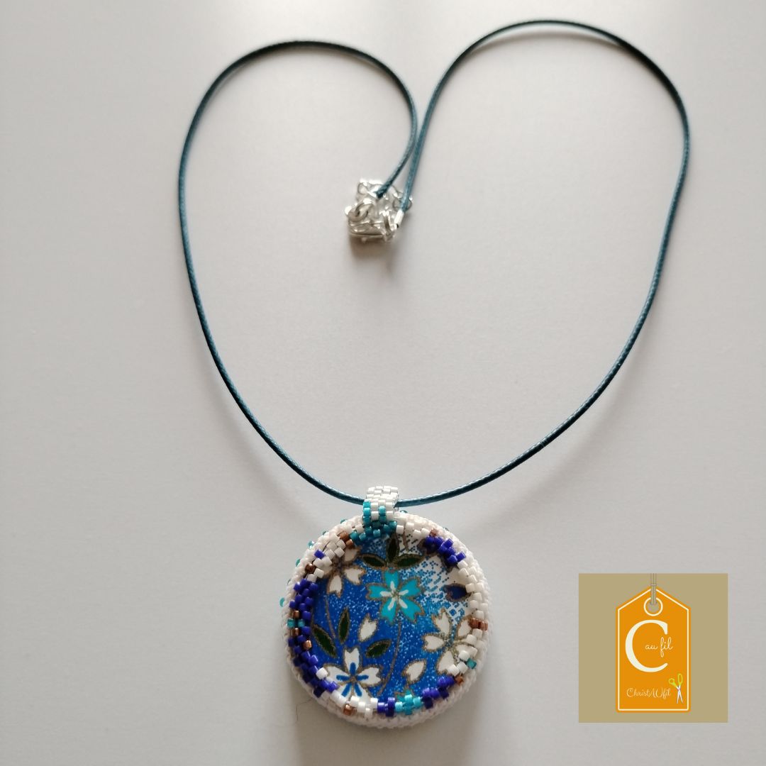 Pendentif bouton nacre blanche avec intérieur bouton étoilé nacre – Image 2