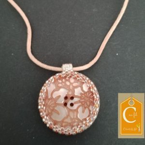 Pendentif bouton rosé