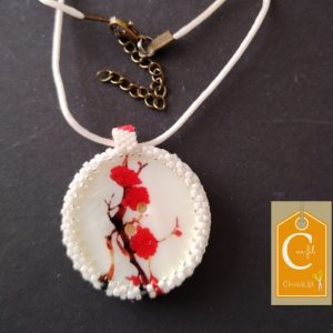 Pendentif nacre motif japonais