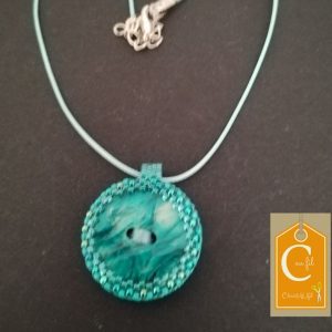 Pendentif bouton bleu vert 2 trous