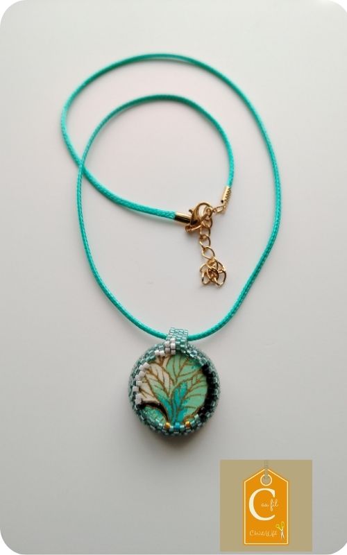 Pendentif bleu-vert "Feuille de Jade" – Image 4