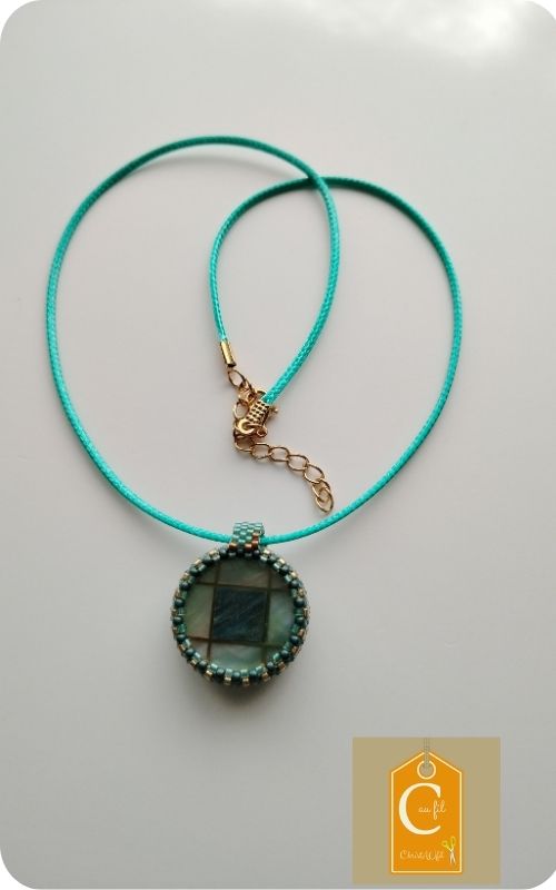Duo de Jade : un médaillon deux visages